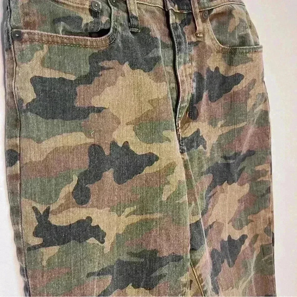 Madewell High Rise Slim Boyjean, Camouflage Pattern, Size 27, EUC - Picture 2 of 6